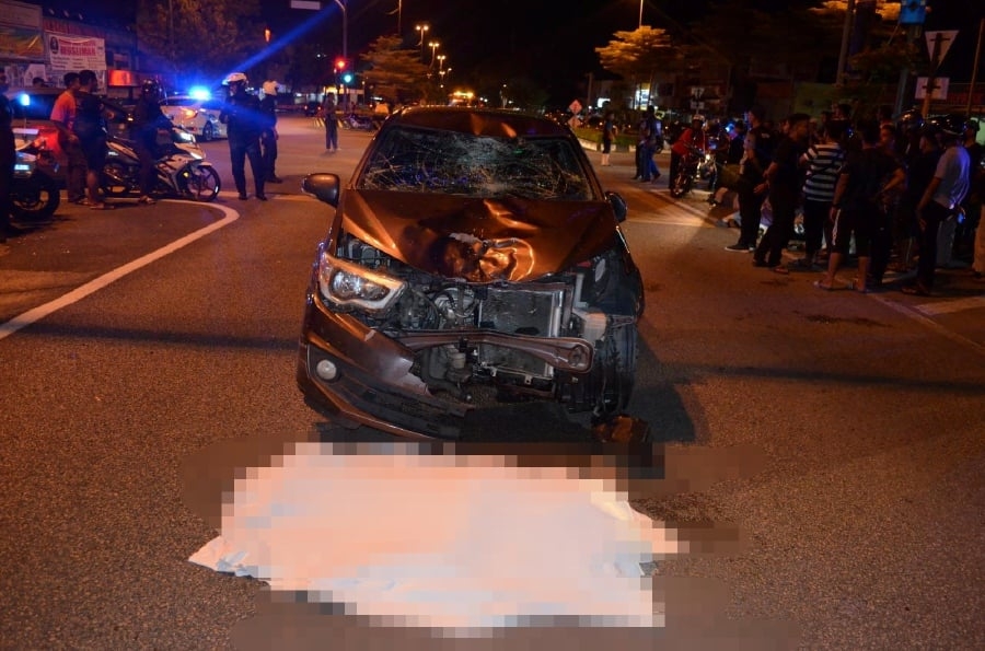 Two teenagers killed in crash involving car found with drugs in Temerloh
