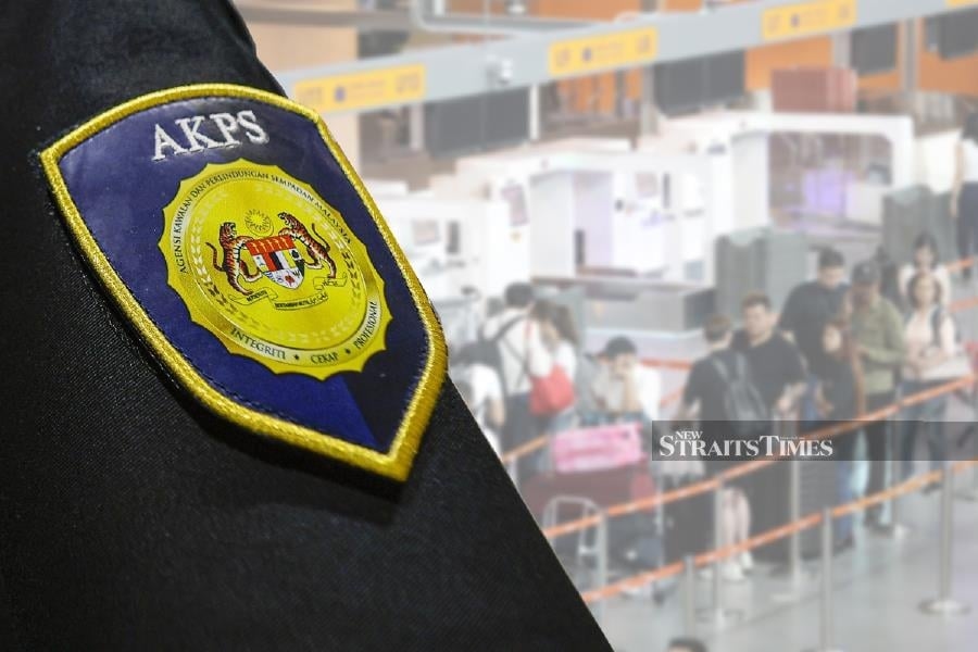Man busted trying to smuggle birds worth RM52,000 out of KLIA2