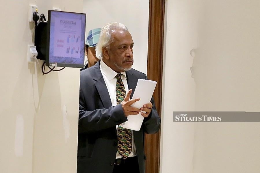 Ex-Sabah Water director tells court he never forced contractors to make 'contributions'