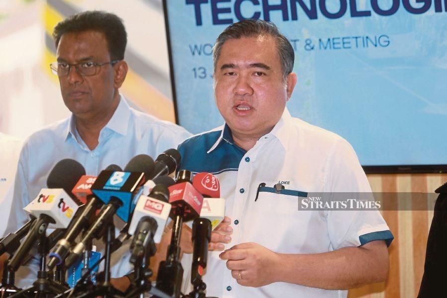 Gerik crash: Operator's licence of tour bus company terminated, says Loke