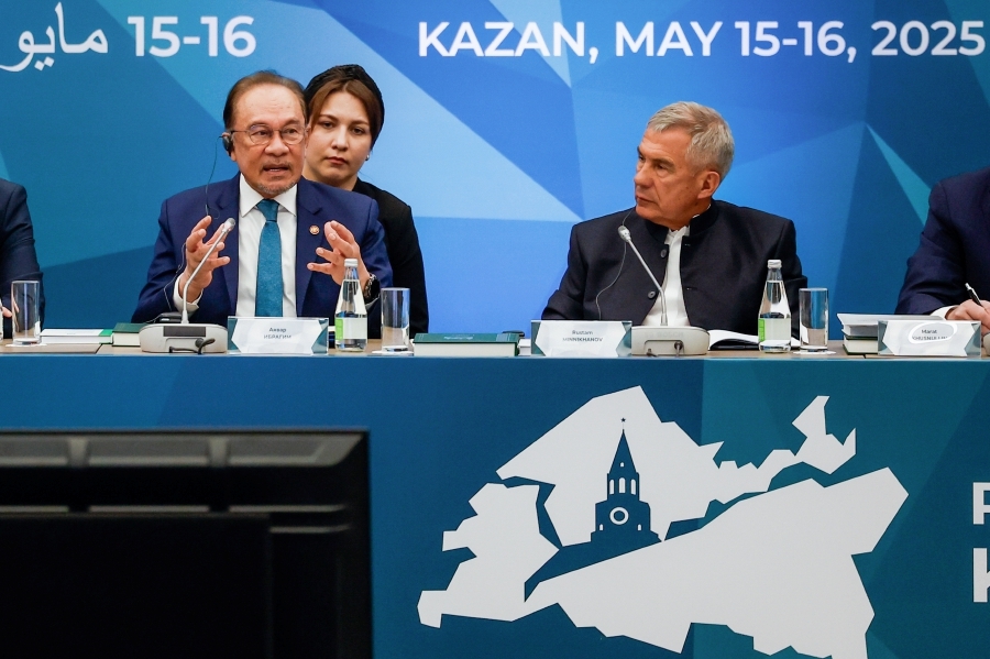 Anwar champions Madani model at Russia–Islamic World dialogue in Kazan