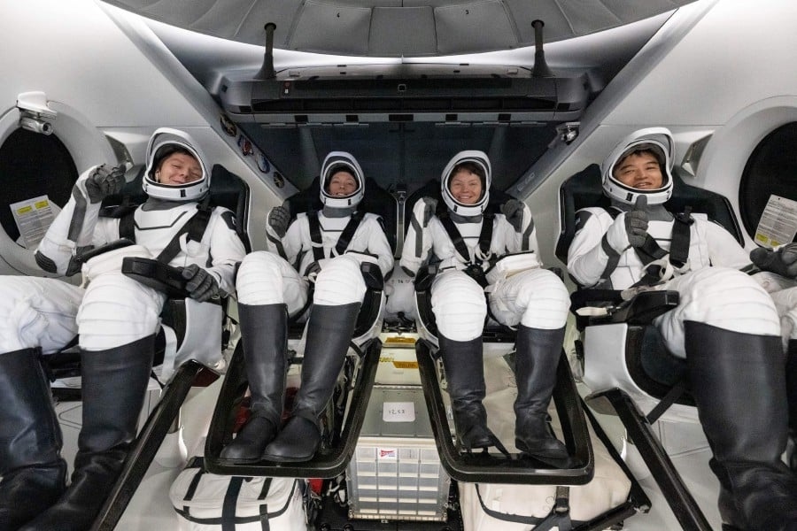 Four astronauts back on Earth after 150 days aboard ISS