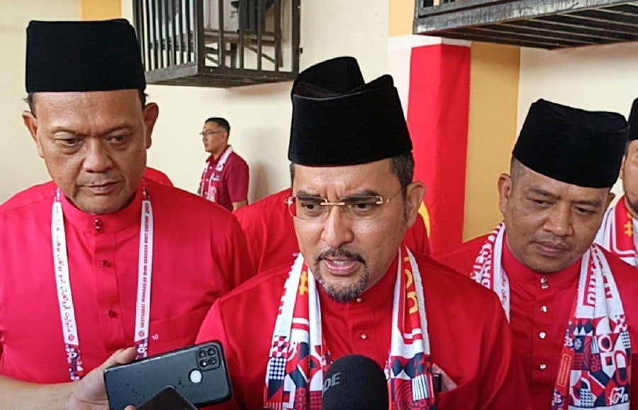 Asyraf Wajdi urges Umno to reject 'cucuk sate' politics