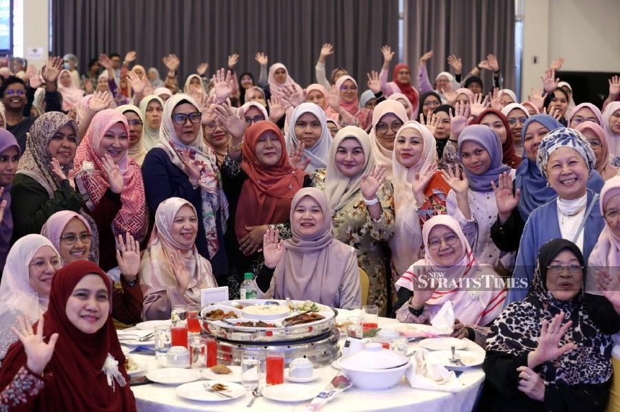 Fadhlina: Community involvement, character building important to solve social issues