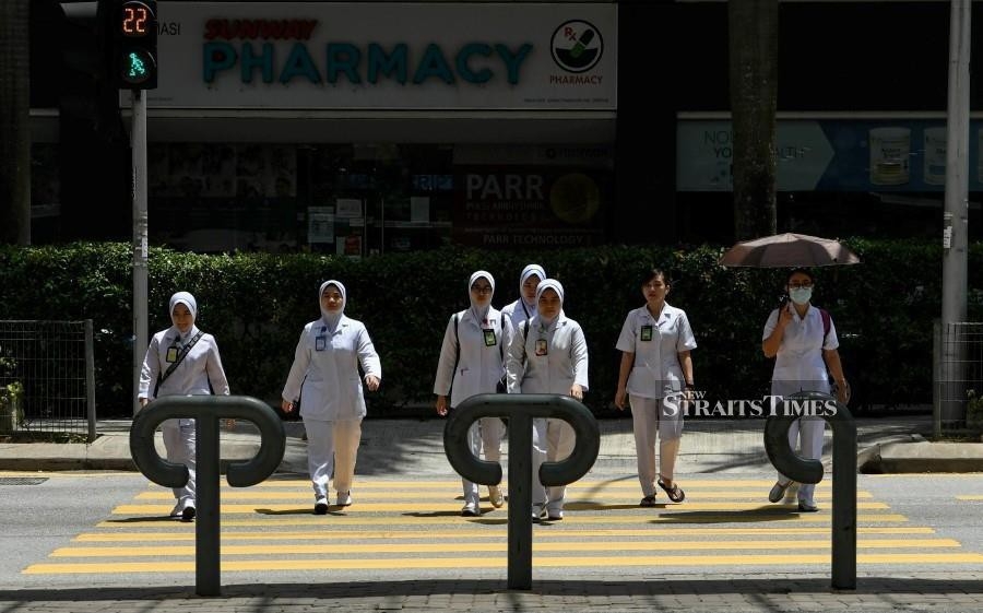 DPM Zahid lauds nurses as selfless frontliners