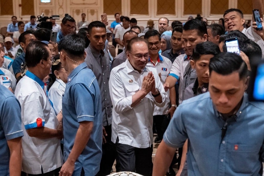 Anwar calls on Sarawak PKR to strengthen party's grassroots