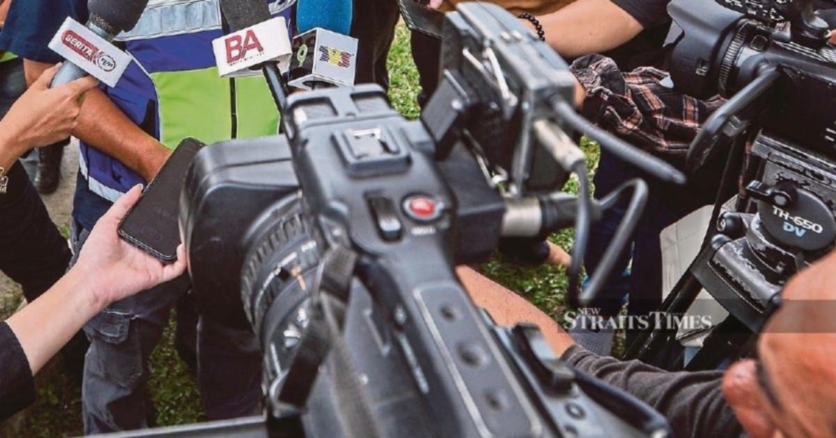 PM: Journalists are custodians of integrity