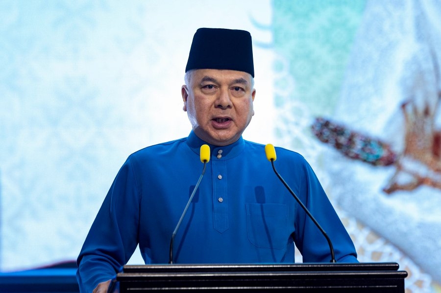 Sultan Nazrin grants teachers honour of delivering Friday Sermon for Teacher's Day