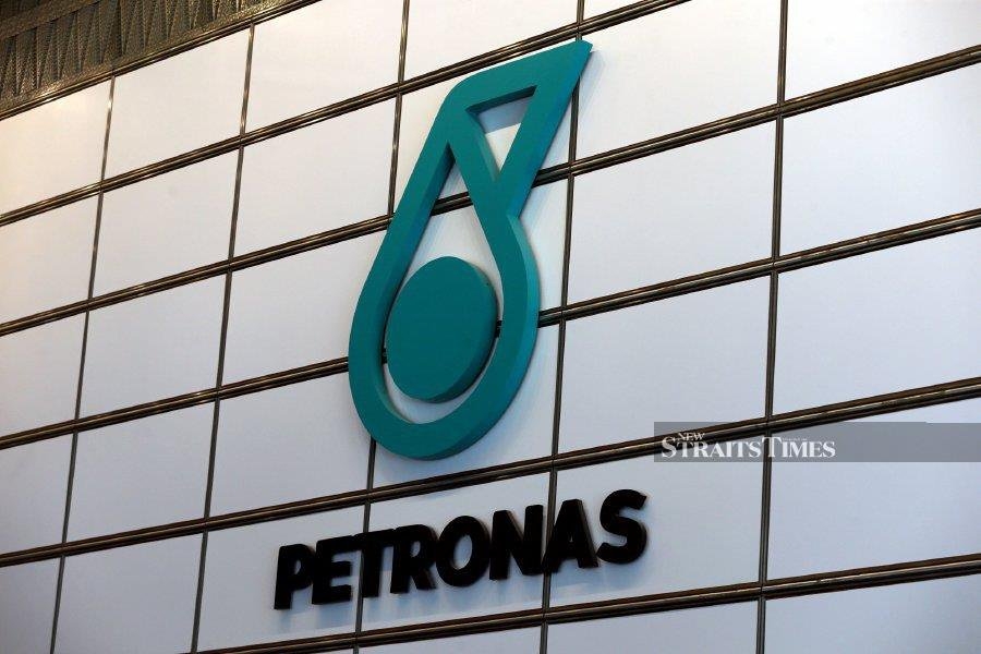 Malaysia's Petronas aims for China, Vietnam expansion while seeking long-term LNG supply