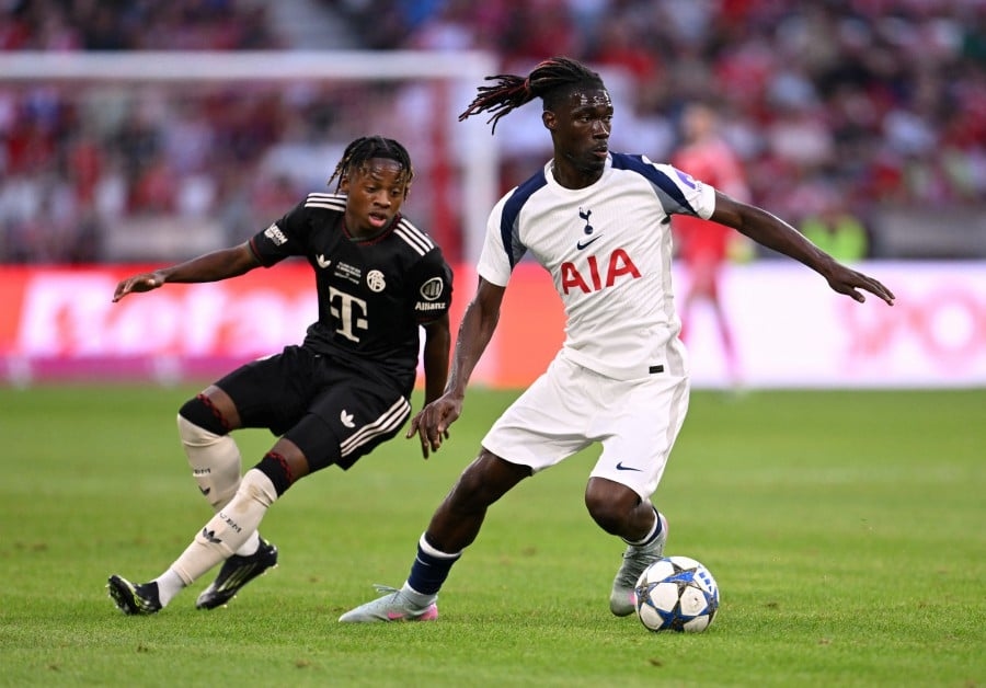 Lateness costs Bissouma place in Spurs' Super Cup squad, Solanke fit