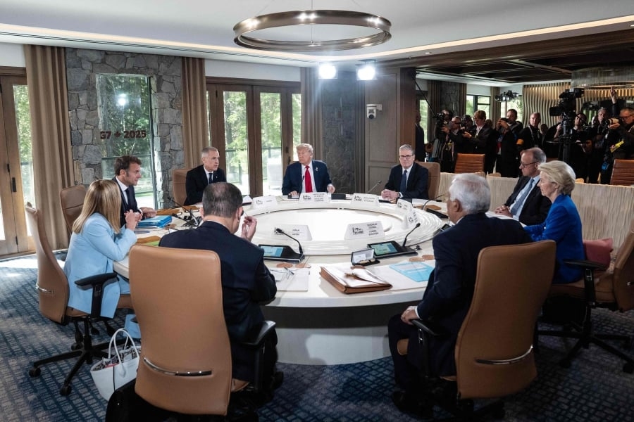 G7 leaders urge Trump to ease off trade war