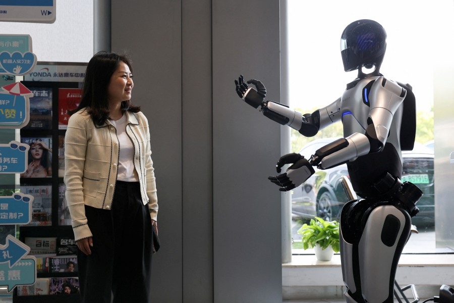 China's AI-powered humanoid robots aim to transform manufacturing