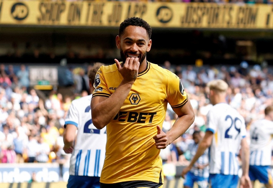 Man Utd sign Brazil forward Cunha from Wolves