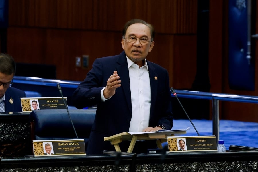 Malaysian ships from 1976 still being displayed, says Anwar