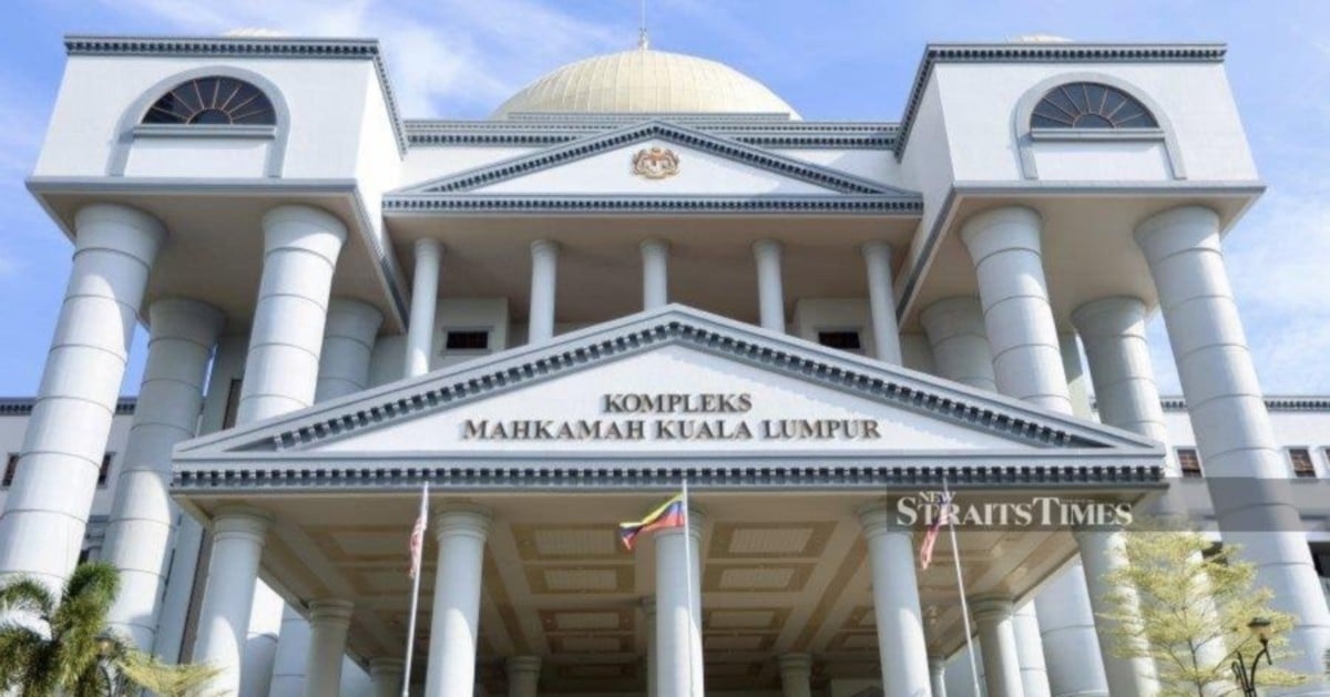 Admin assistant pleads not guilty to asking intern to shave his pubic hair