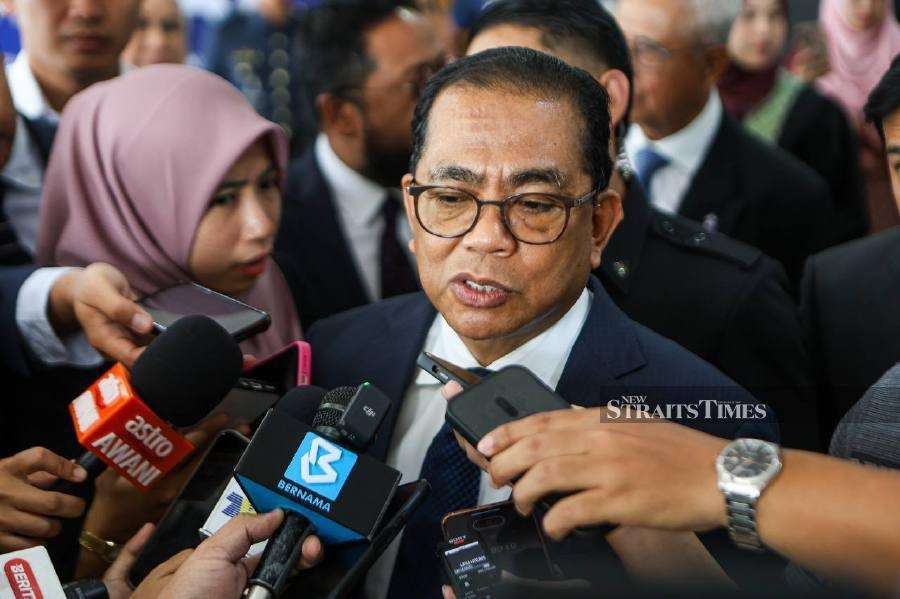 Khaled: Obsolete thinking among certain Malay leaders a greater threat to community