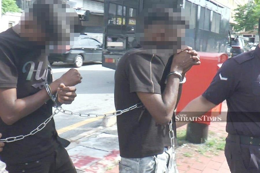 Duo who punched, bit policeman in Penang to be charged tomorrow