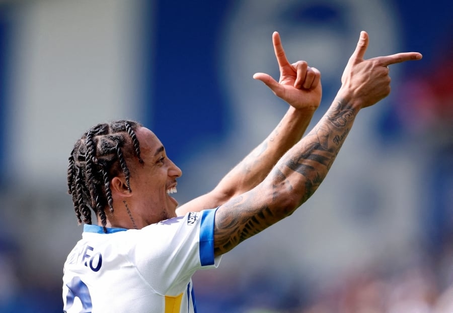Chelsea to sign Brighton forward Joao Pedro