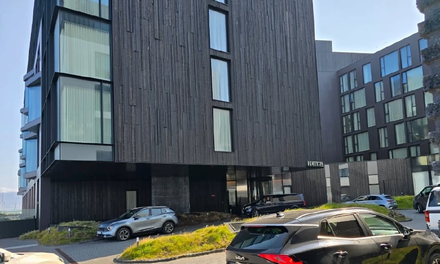 French mother suspected of murdering daughter and husband in Iceland
