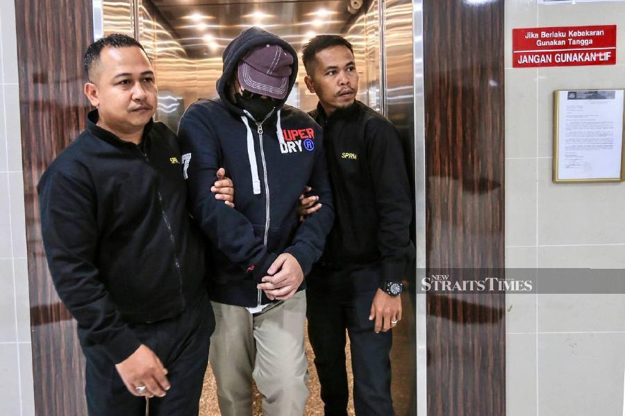 Ex-HR manager jailed one day, fined for abusing position to solicit bribe