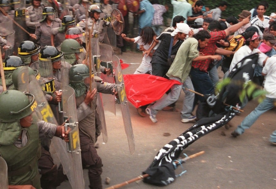 Rewriting the past: Indonesia's new history books spook scholars