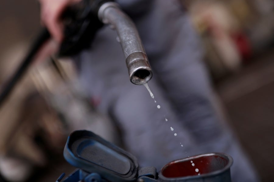 Oil prices climb as Israel-Iran conflict heightens supply disruption fears