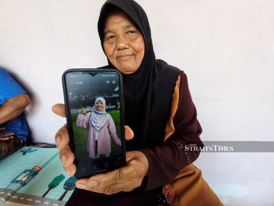 'We just sent her off': Mum heartbroken after UPSI bus crash