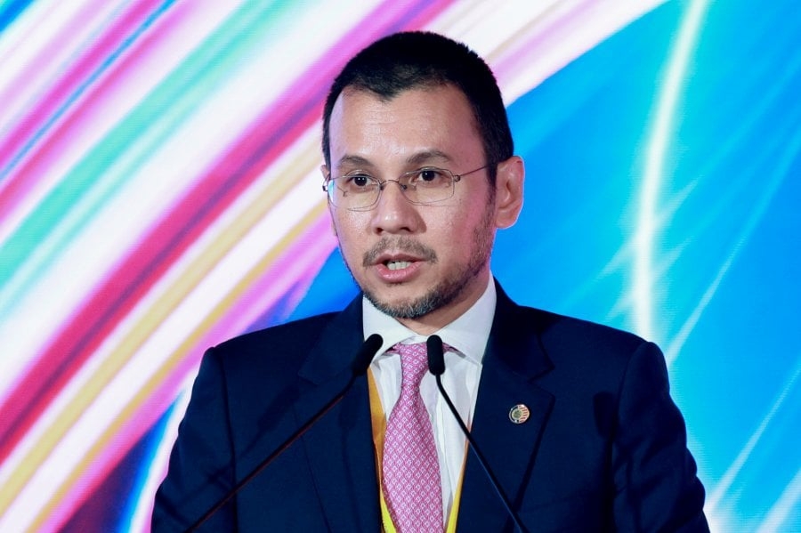 EPF chief calls for systemic reforms over lack of workers' involvement in retirement schemes