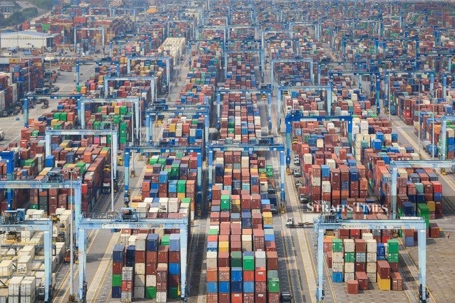 Malaysia's trade slips slightly to RM234.85bil in June on lower shipments
