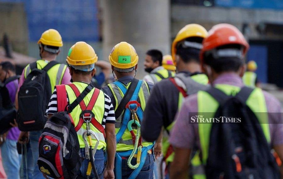 Fake passports and 'stand-ins' help sick foreign workers bypass health checks