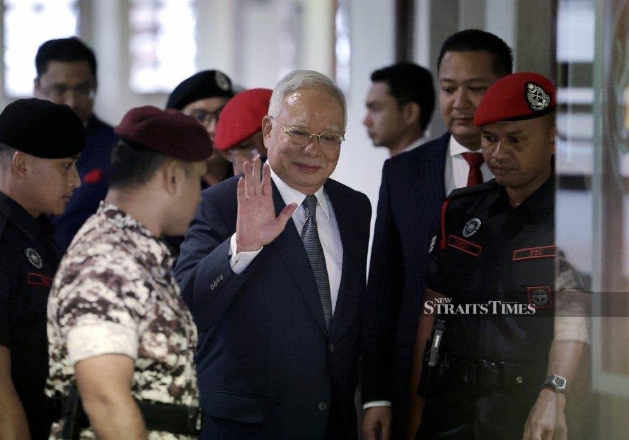[UPDATED] Anwar: Let Najib's legal process run its course