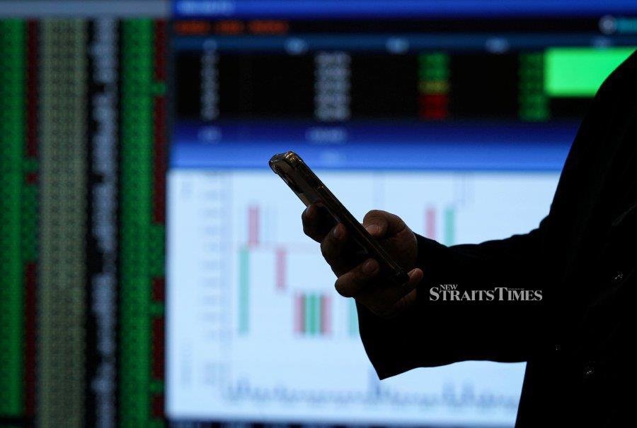Palm rangebound as Dalian oils fall, Chicago soyoil rises
