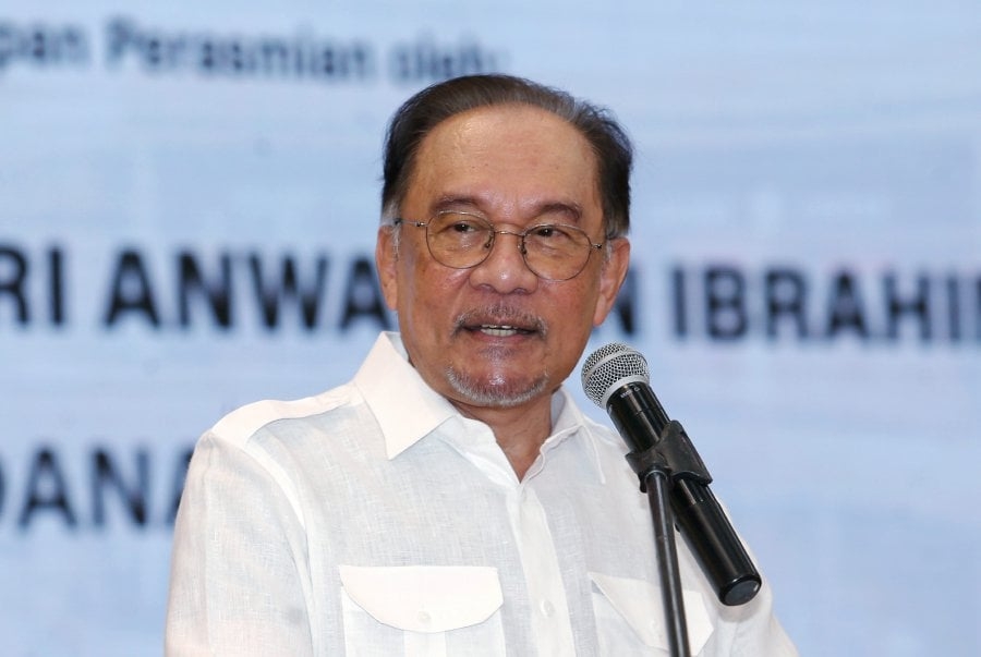 Court of Appeal grants Anwar temporary stay in Yusoff Rawther case