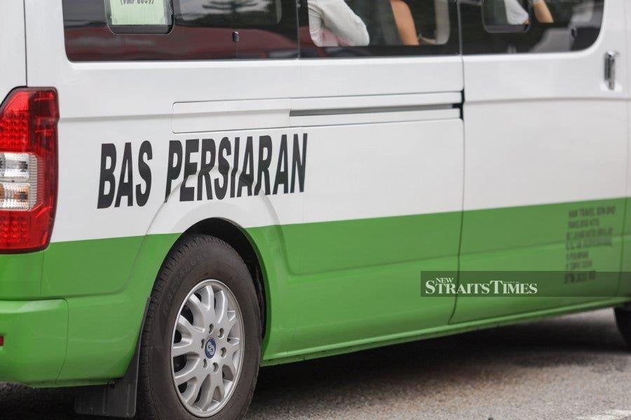 [UPDATED] Tourism ministry wants control over tourism vehicles; cites other countries' lack of confidence