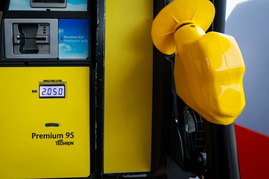 [UPDATED] Govt urged to defer RON95 subsidy rationalisation implementation