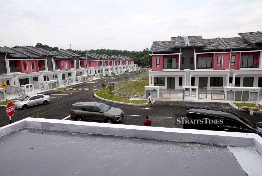 NST Leader: When commuting is a walk in the park