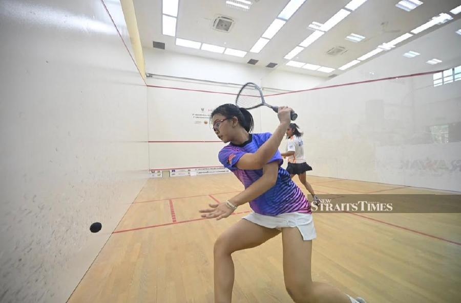 Whitney and seven others reach Asian Junior Squash semi-finals