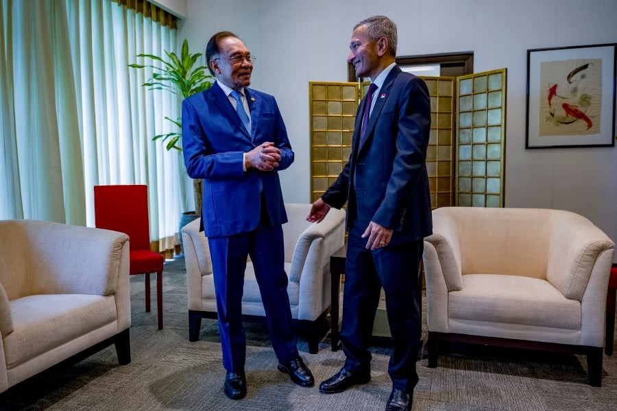 Anwar aims to boost Malaysia-Singapore ties during Shangri-La Dialogue