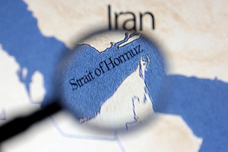 Tankers U-turn, zig-zag, pause around Strait of Hormuz