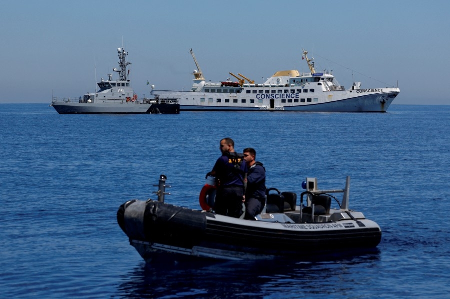 Humanitarian aid restrictions may violate US law, US Democrats say