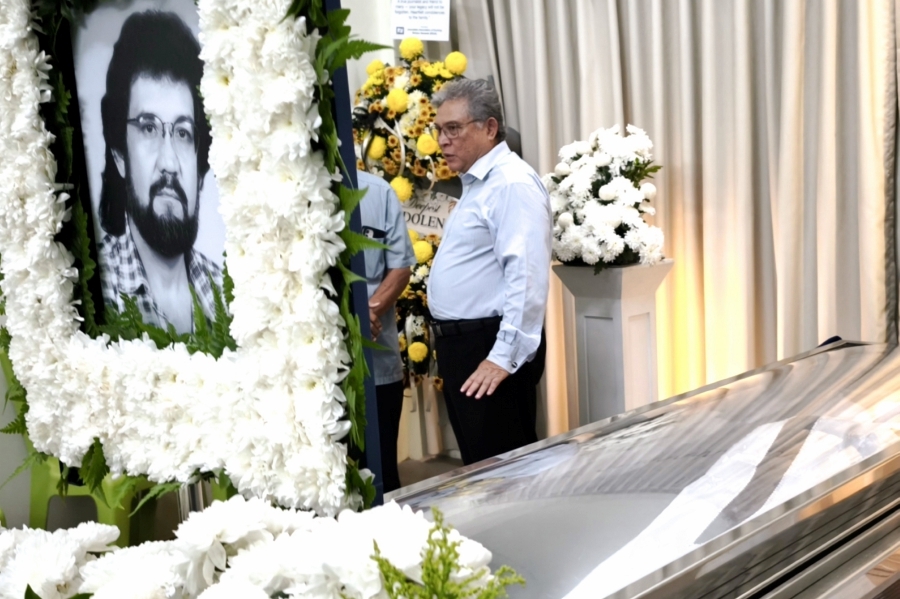 Award-winning journalist James Ritchie to be laid to rest Tuesday