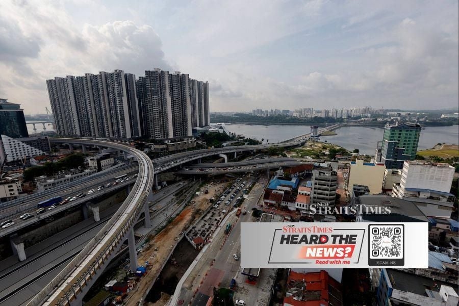 JB-Singapore shuttle bus drivers end strike