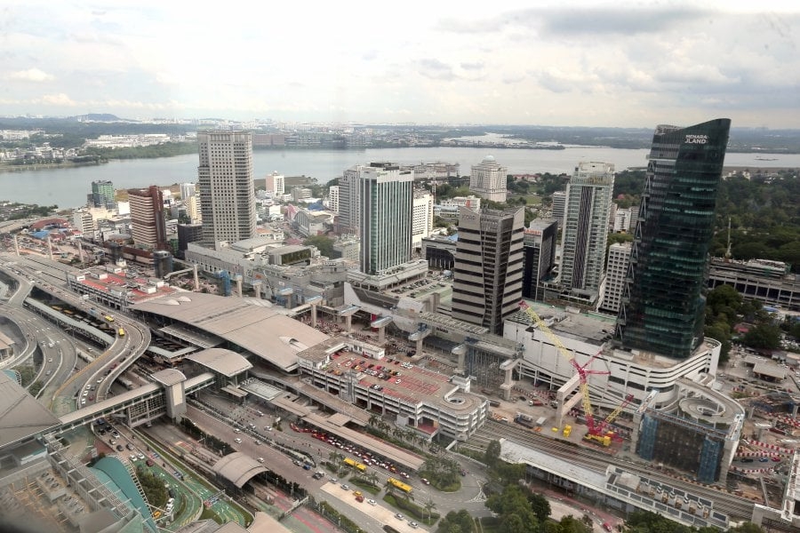 Nikkei Forum opens with Medini in spotlight