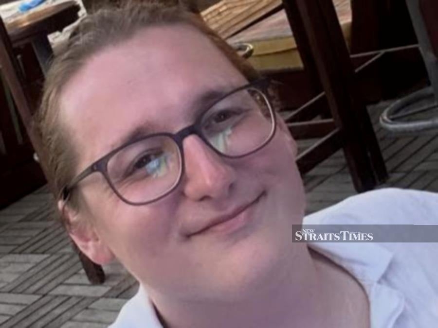 Police record witness statements in search for missing British backpacker