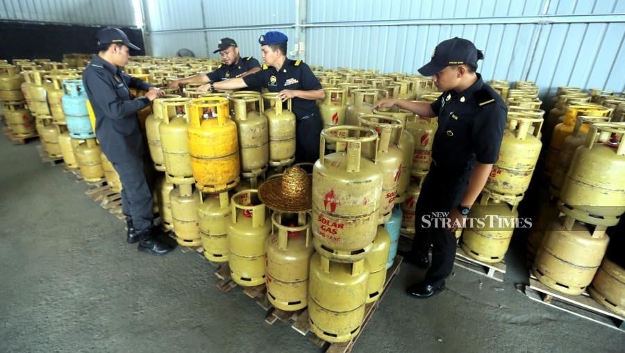 Perak KPDN busts LPG syndicate, six detained