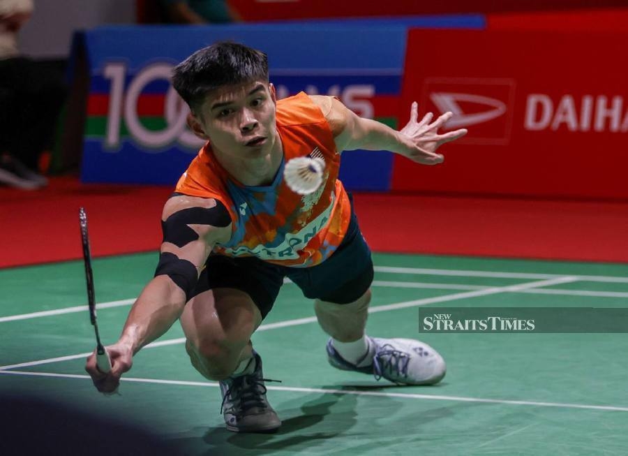 Jun Hao falls to world champ Kunlavut at Singapore Open