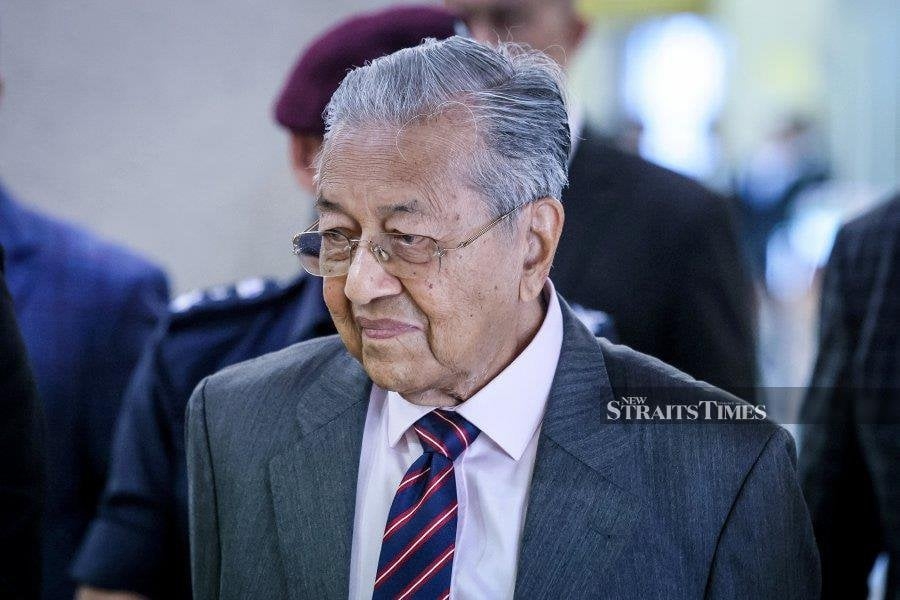 Dr M unveils new secretariat to 'unite Malays'