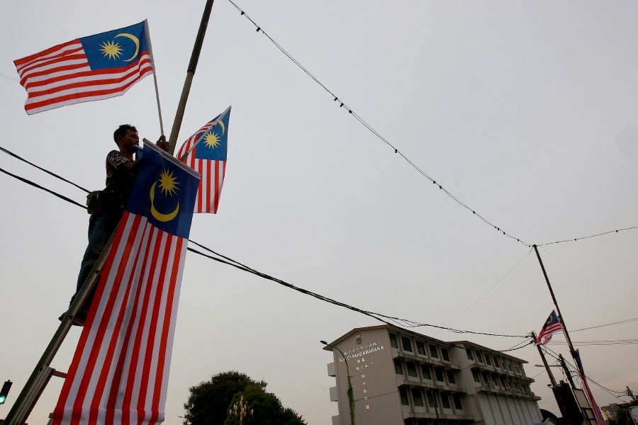Cultivate pride in the Jalur Gemilang to prevent improper displays
