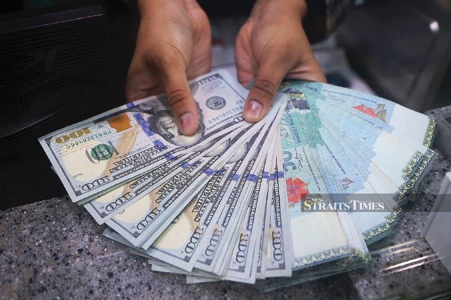 Ringgit extends gains against US dollar on tariff uncertainty