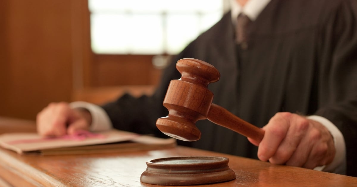 Appeals Court reinstates ex-judges' six-month jail term, RM25,000 fine for robbery